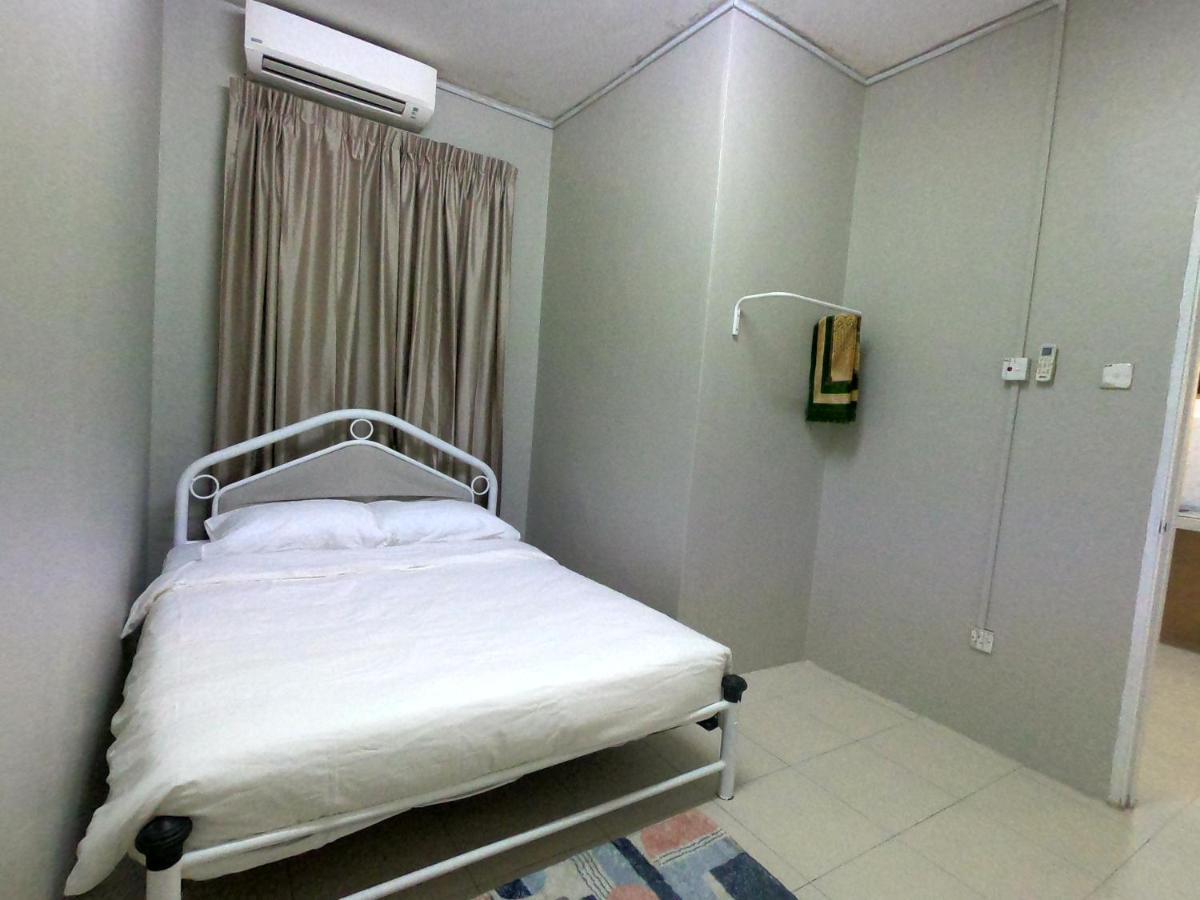 Lungo Guesthouse กัวลาตรังกานู ภายนอก รูปภาพ